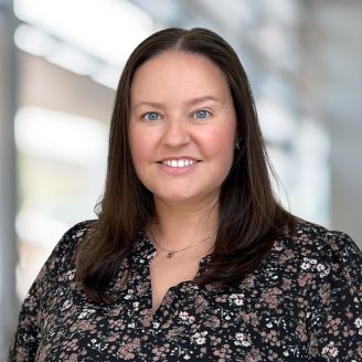 Amanda Koukol Headshot