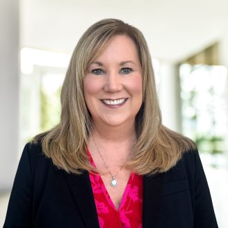 Beth Scanlon Headshot