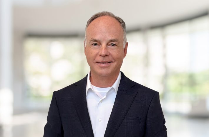 Peter Garvey Headshot